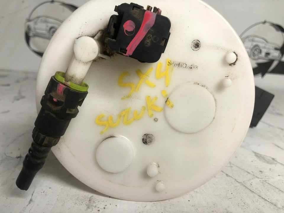  -  Suzuki SX4  Fuel Pump  - image 2 of 3