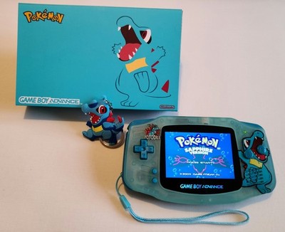 Nintendo Game Boy Advance Pokemon Totodile OVP USB-C IPS Backlit Glow In Dark