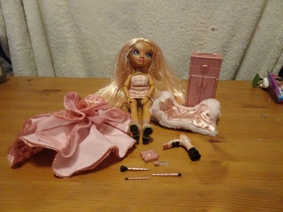 Rainbow High Vision Divas Sabrina St Cloud Puppe