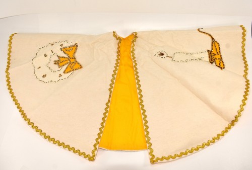 VINTAGE HANDMADE LINED SEQUIN CHRISTMAS TREE SKIRT WITH GOLD RICRAC - Picture 7 of 8