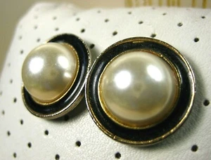 Vintage Couture Gold Tone Black Enamel Faux Cream Pearl Button Stud Earrings
