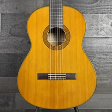Yamaha CG142CH Nylon String Classical Acoustic Guitar - Natural