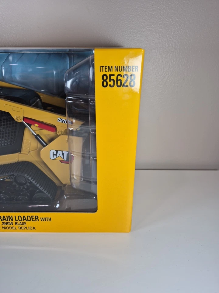 1/16 Diecast Masters CATERPILLAR 297D2 Skid steer Loader 85628 Large - Image 4 of 4