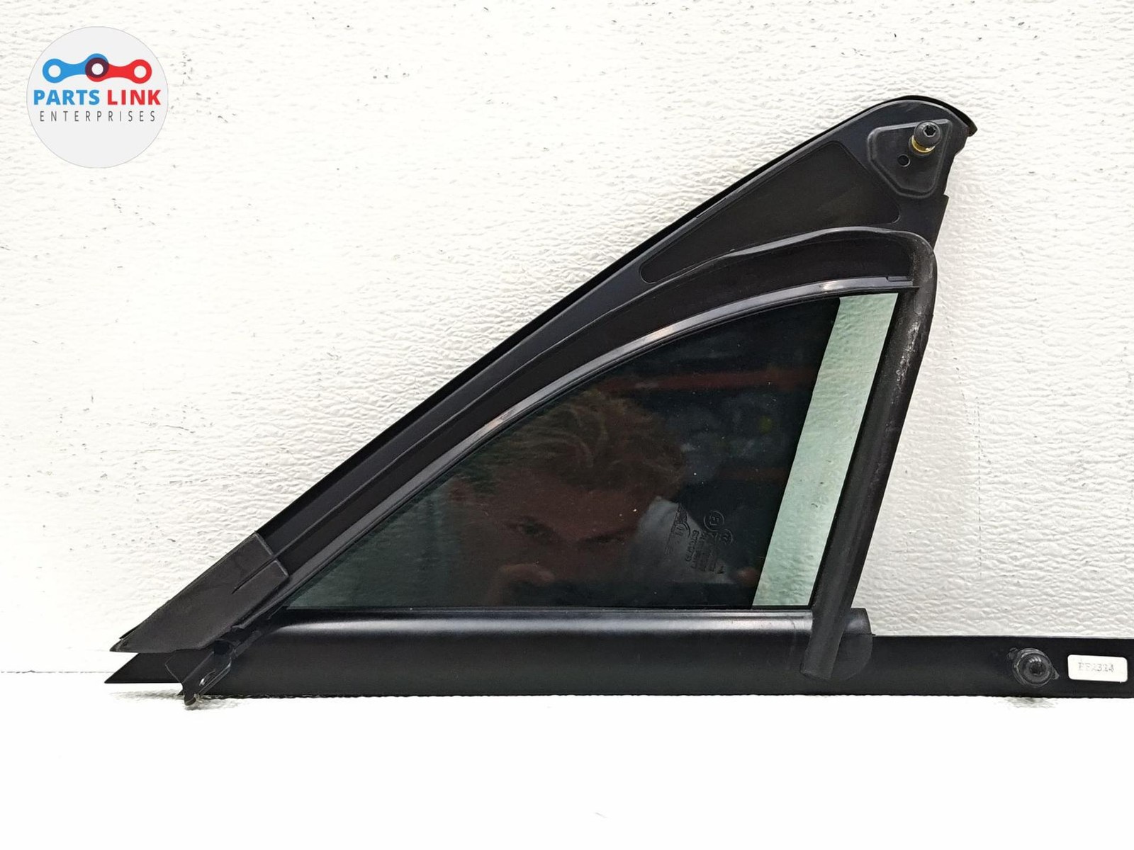 Bentley Bentayga Speed 2017-2020 Front Left Door glass