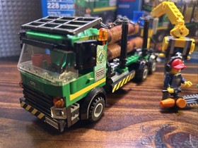 LEGO City: Logging Truck (60059) Complete retired rare set w/box and manual