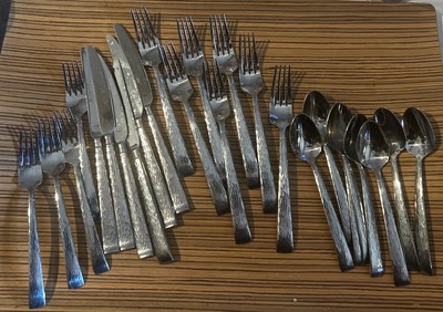 25 Pc Hampton Forge BROCADE Hammered Stainless Mixed Flatware
