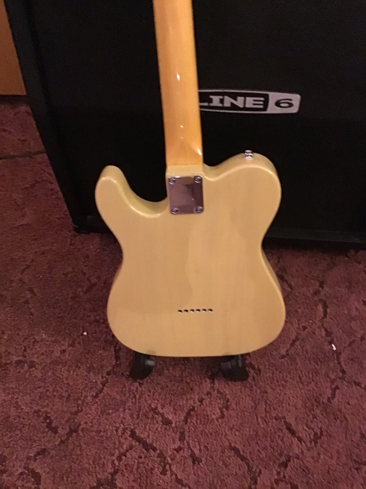 NUEVA GUITARRA CLÁSICA G&L ASAT CON AFINADORES DE BLOQUEO HIPSHOT Y ESTUCHE RÍGIDO NUEVO Foto 2 de 4