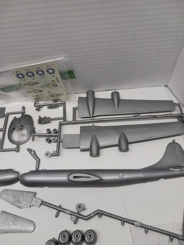 Revell H-159 B-29 Superfortress Long Range Bomber, 1973 Vintage. - Bild 12 von 16