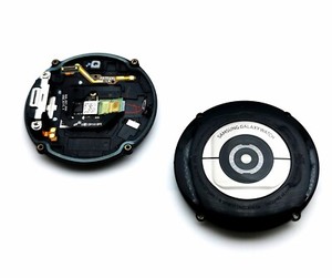 Original Samsung SmartWatch SM-R870 Backcover Akkudeckel + Wireless Charger Flex