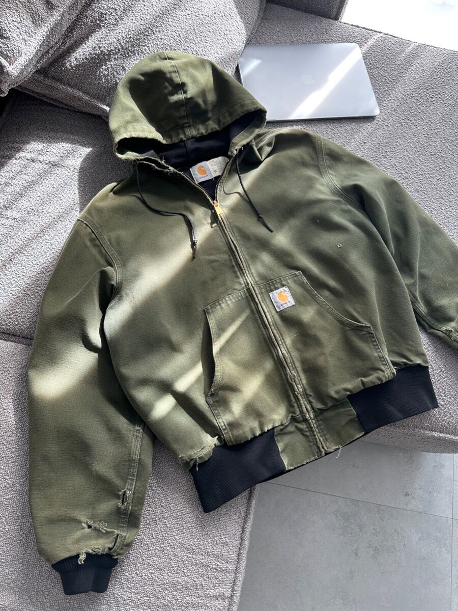 Men's Vintage 90s CARHARTT Distressed Hooded Jacket JR104 Men's Vintage 90s CARHARTT Distressed Hooded Jacket JR104