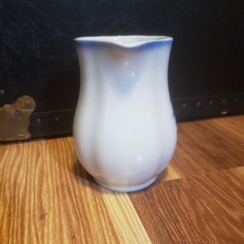 Vintage Arabia of Finland Creamer Pitcher Blue Stenciled Flower 5 Inches Crazing - Picture 6 of 7