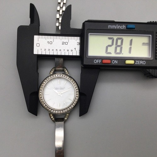 Caravelle New York By Bulova Watch Women 28mm Silver Tone 2014 New Battery 6" - Picture 15 of 16