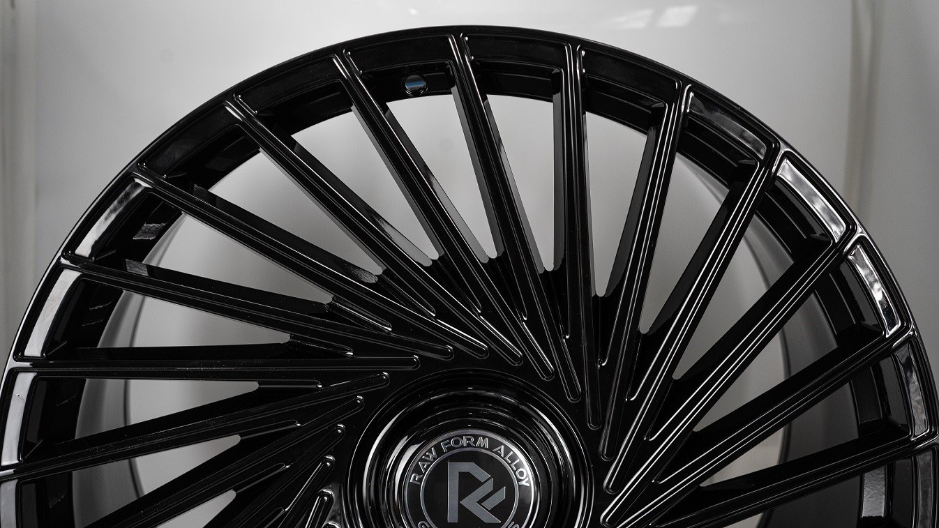 GWG Forged RF2 20x10.5 Gloss Black Rim fits Maserati GranTurismo S 2008+
