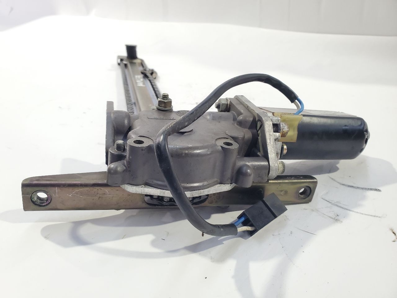 Used Door Window Regulator Front fits: 1991 Bentley TURBO R  Grade A