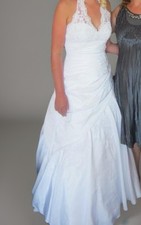 White Wedding Gown. Size 6. Lace Halter Style Top. Floor Length. Worn Once.