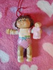 Cabbage Patch Kids Girl with Doll & Brown Hair 3" Poseable figure, 1984 — photo 3