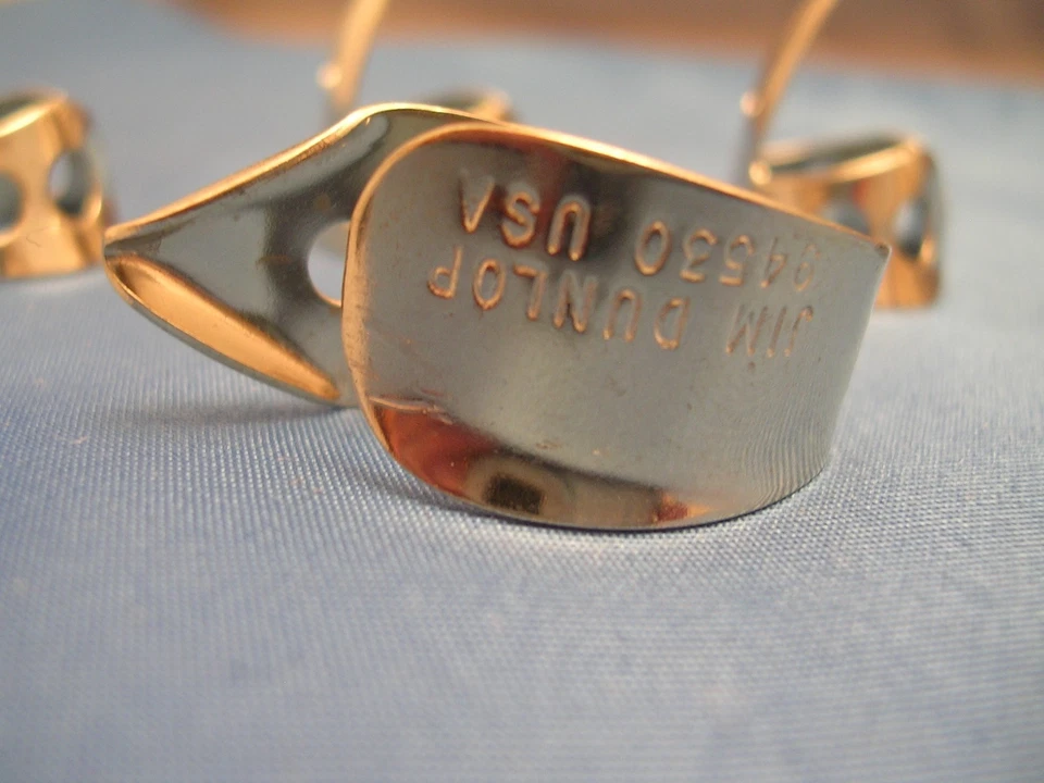 DUNLOP 6 PC FINGERPICK SET .020 W/2 THUMBPICKS-FOR GUITAR, DOBRO,BANJO,STEEL,ETC - Image 3 of 4