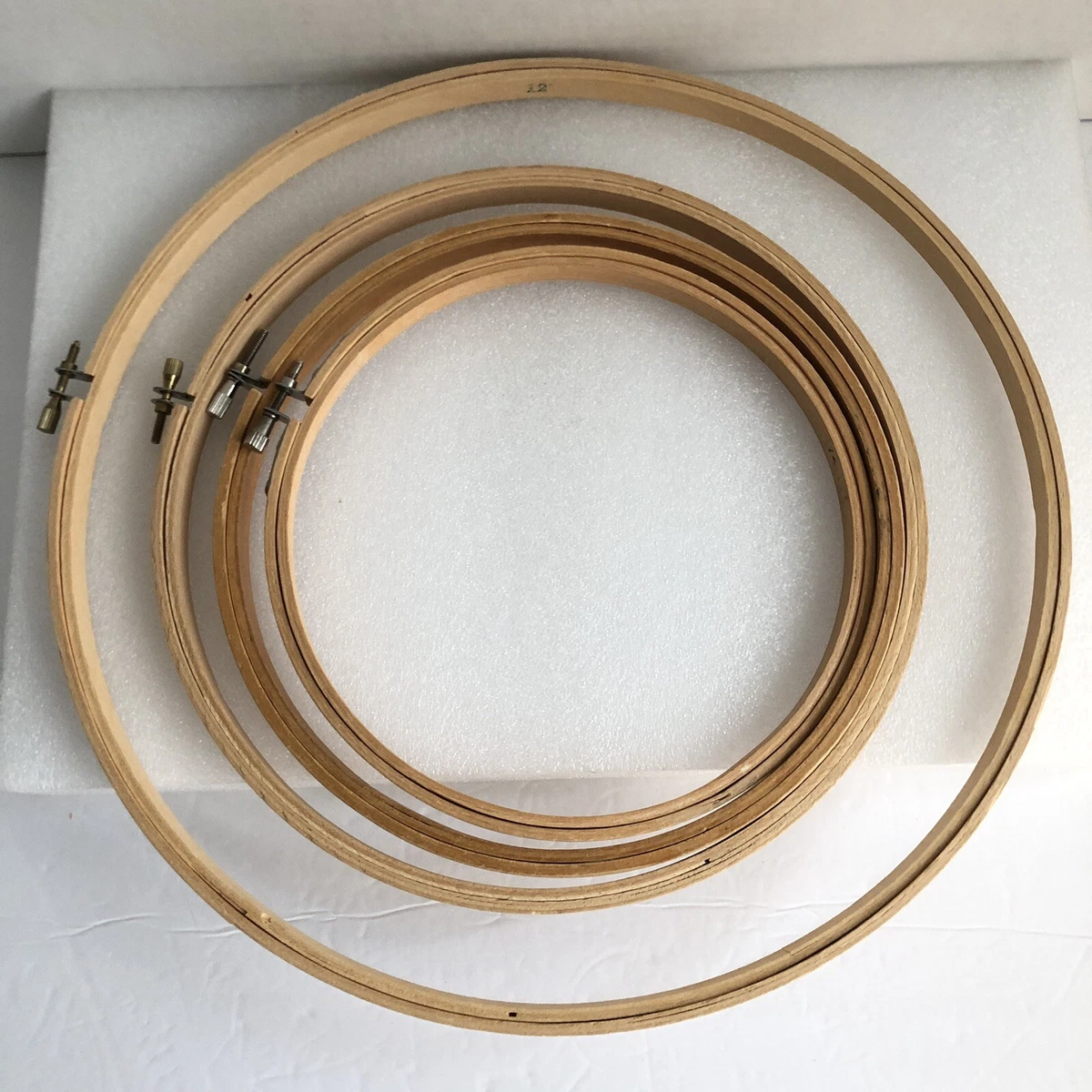 Vintage Wooden Embroidery Hoops Lot Of 4 Screw Tension 7 8 9 And 12 Inch  Wood