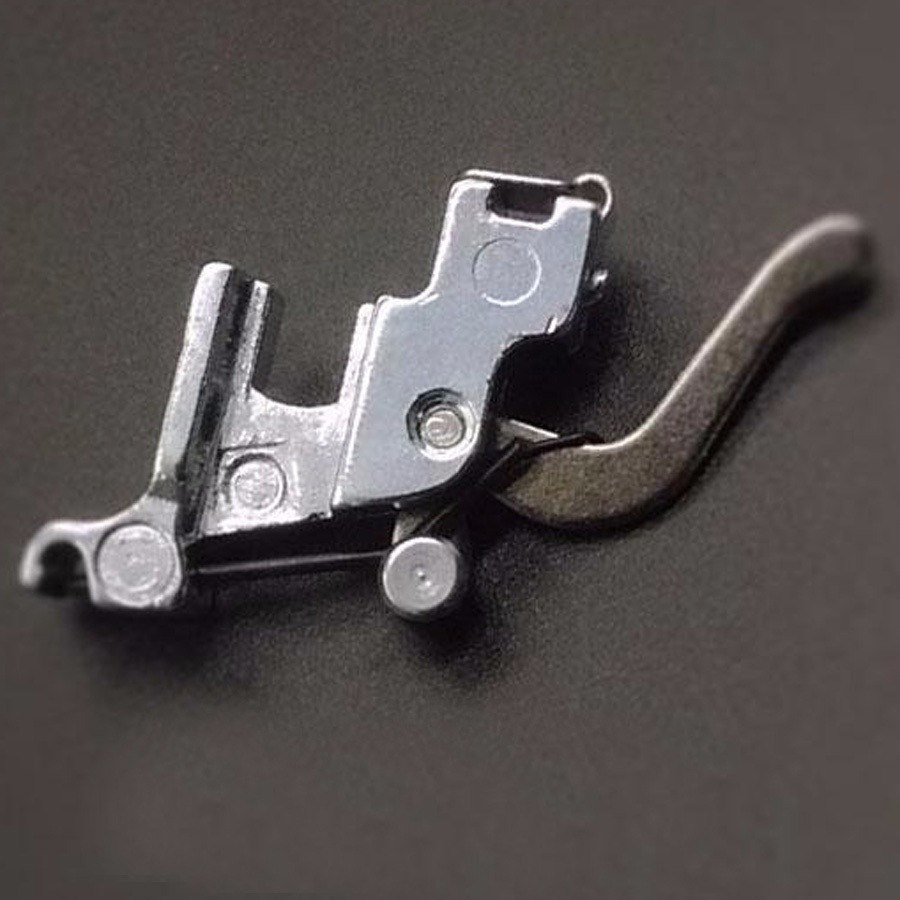 Domestic Sewing Machine Presser Shank Quick Change Foot Holder Adaptor Clip UK