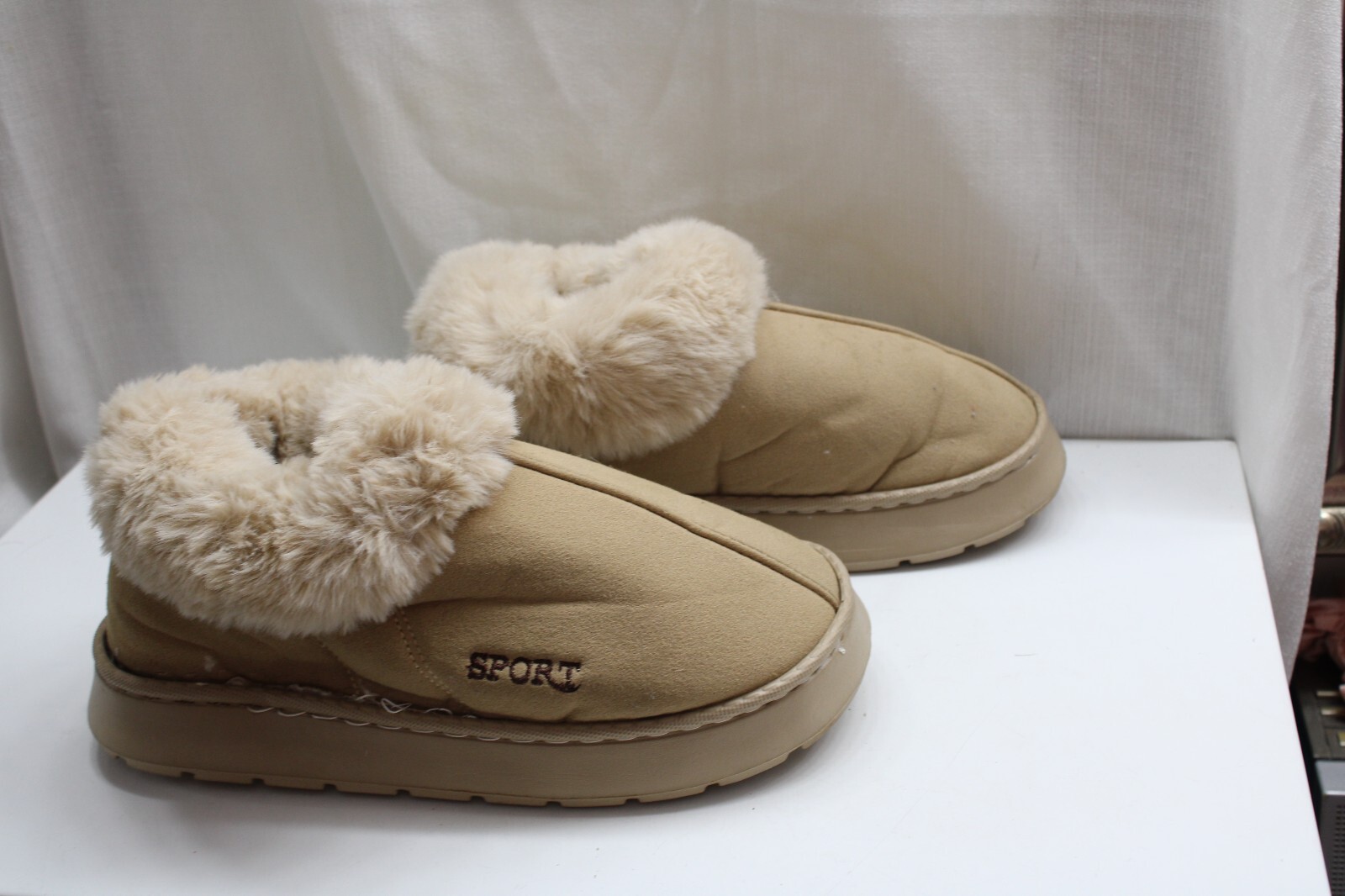 SAOLA Accoglienti pantofole invernali beige foderate in peluche suola antiscivolo M11 W13 interno esterno