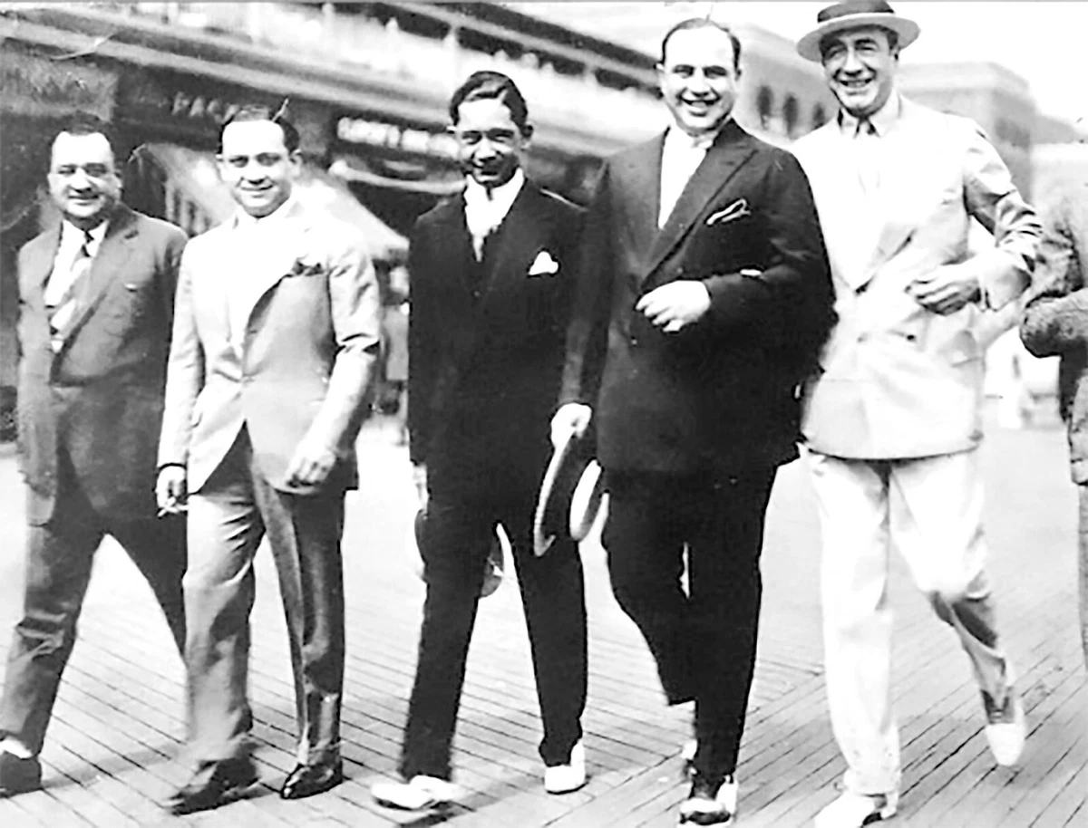 AL CAPONE SCARFACE MAFIA MEYER LANSKY 1929 BOARDWALK 8.5X11 PHOTO