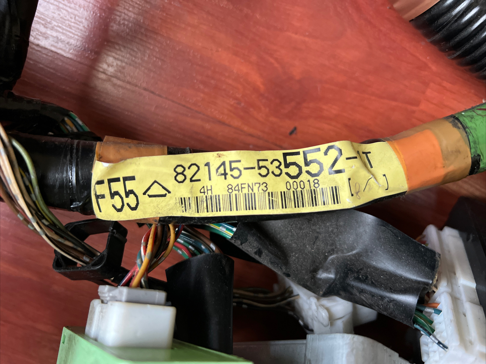 0205 OEM Lexus IS300 Sedan A/T Dash Wiring Harness Genuine (uncut