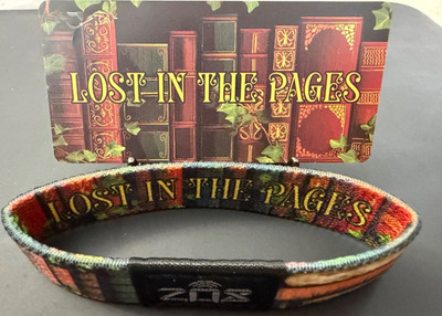 ZOX  LOST IN THE PAGES OWL  MEDIUM NIP SHIPPING DISCOUNT UP TO 8 BRACELETS $6