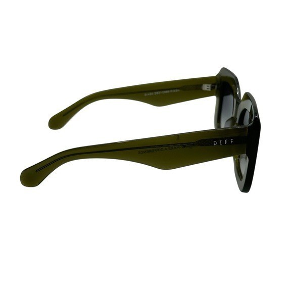 Diff Eyewear Giada Sunglasses Rectangle Chunky Ol… - image 4