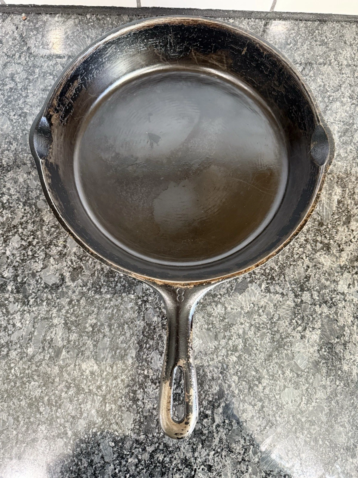 Vintage Unmarked #8 Cast Iron Frying Pan Skillet 10.5” Made In USA