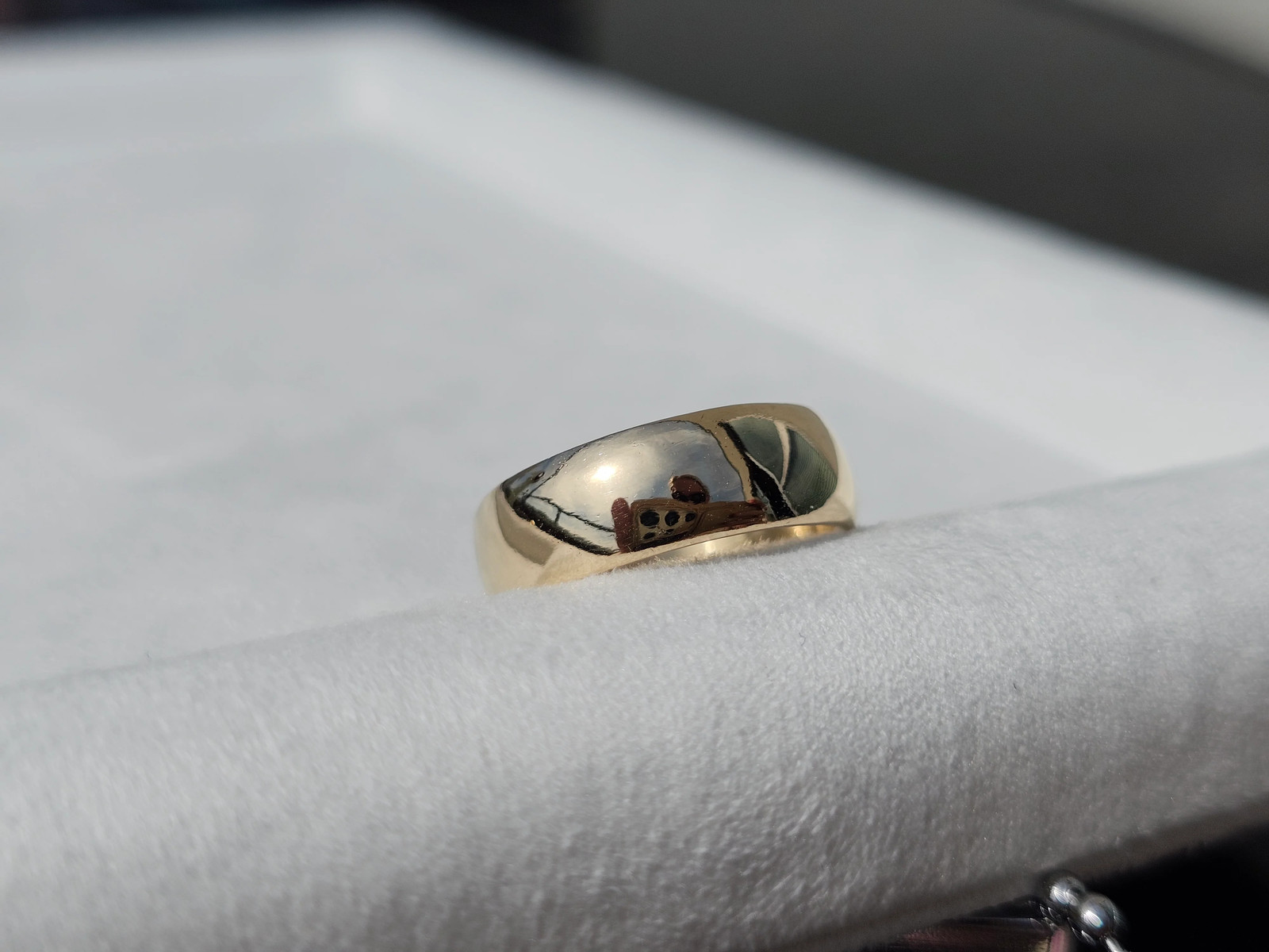 14ct Solid Yellow Gold D-Shape Wedding Ring - 4.4… - image 2