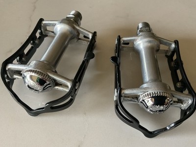 パーツ Campagnolo Strada Super leggeri s-l400.jpg