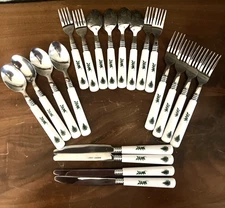 Nikko Happy Holidays Christmas Flatware 20 Pieces 4 Pc Place Setting Vintage