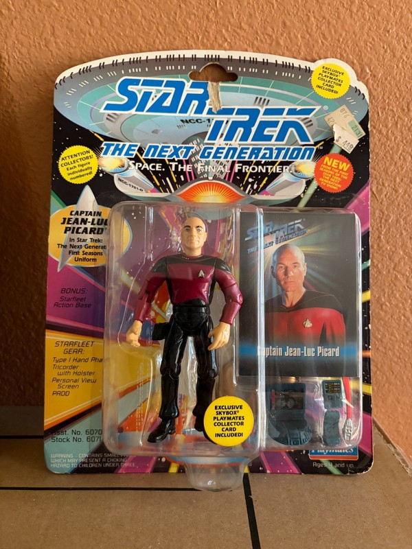 New Captain Jean-Luc Picard Star Trek The Next Generation Figure Playmates 6071