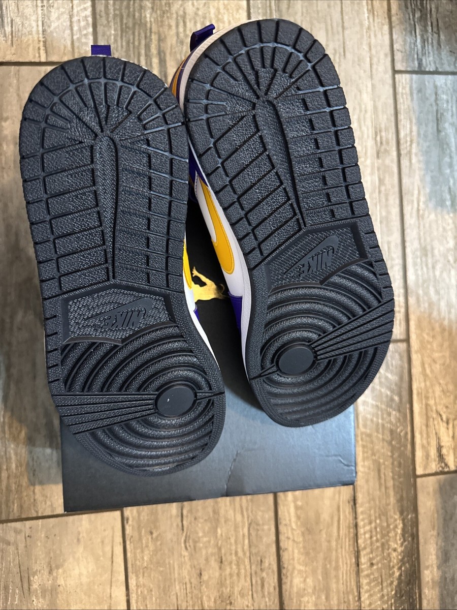 Nike Air Jordan 1 パープル　イエロー　24.5 Relive the Legacy in Retro Purple and Yellow Jordan 1