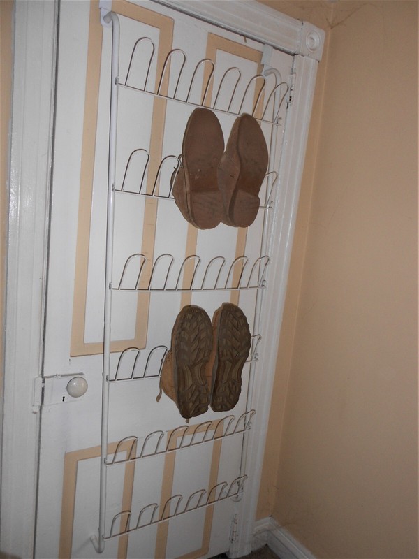 White Metal Hanging Shoe Rack