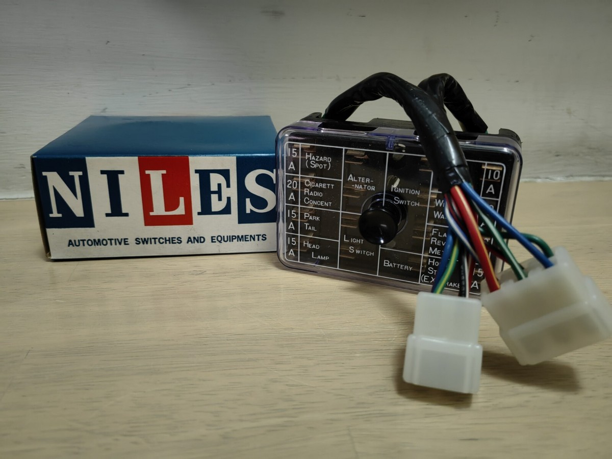 DATSUN 1200 1400 1600 NILES FUSE BOX NOS 510 520 C10 B110 620 720