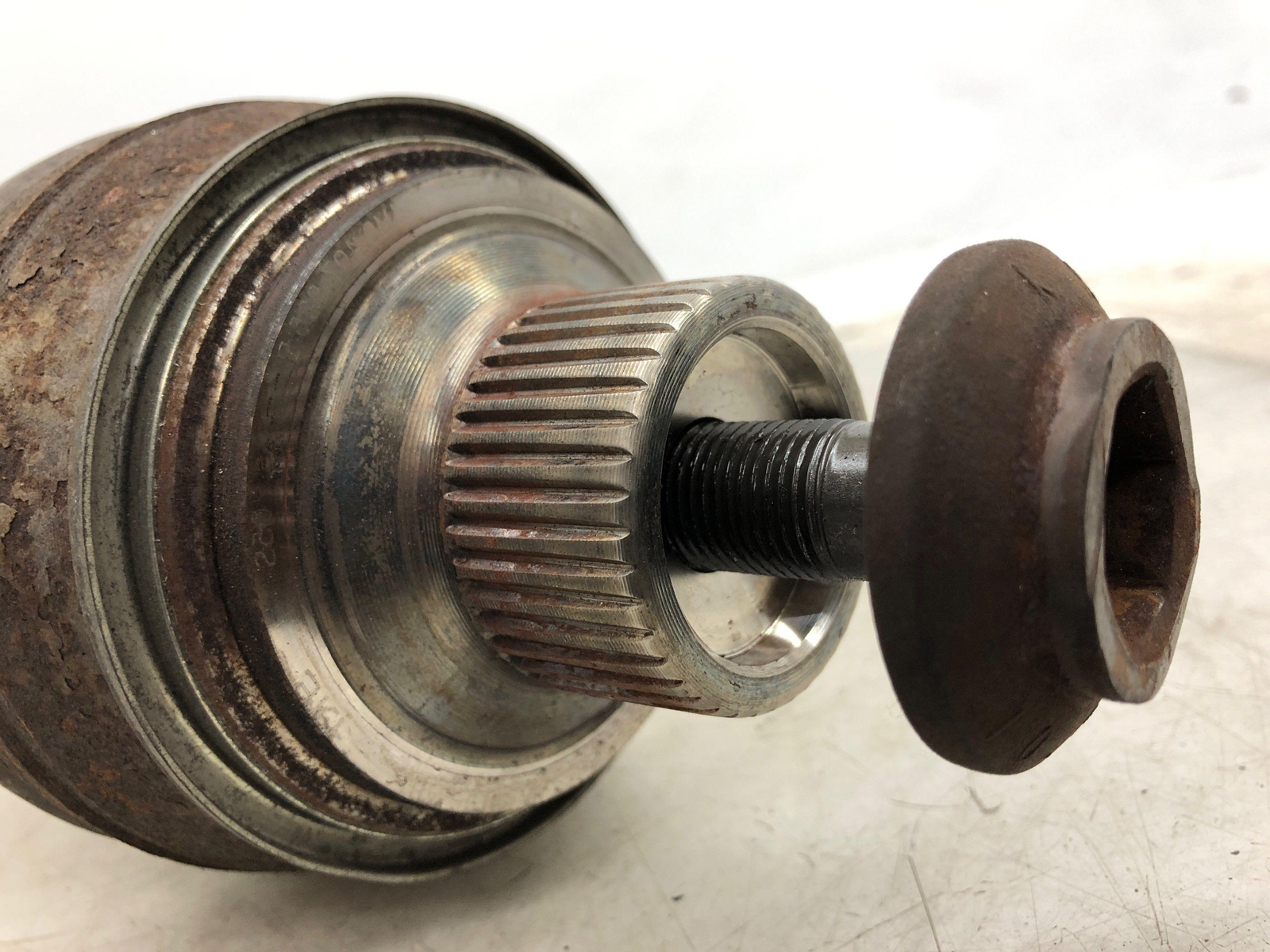 2016-2020 BENTLEY BENTAYGA RIGHT LEFT REAR CV AXLE SHAFT 4M0501203H OEM 2019