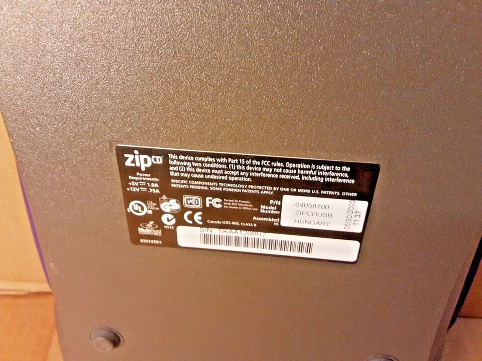 Iomega ZIPCDUSB ZIP CD 650 CD-R/RW External USB Drive CD-ROM ONLY, NO PSU - Image 4 of 4