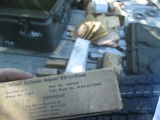 pair G85 G506 1 1/2 Chevy front wheel cylinder kits NOS CCKW Banjo axles also