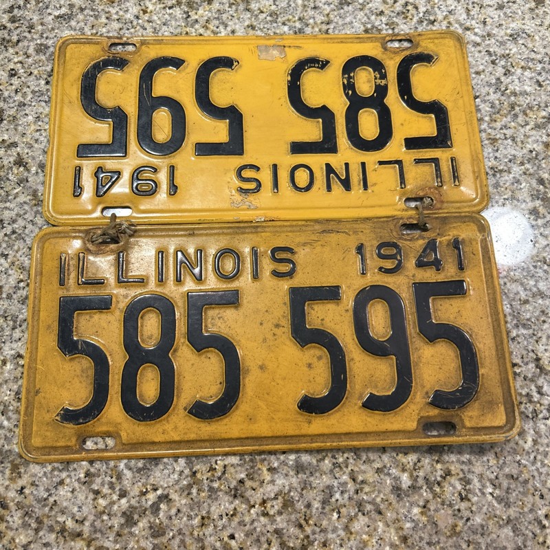 1941 Rare SET License Plate Illinois Original  Ant Car Metal Motor Auto Col Sign