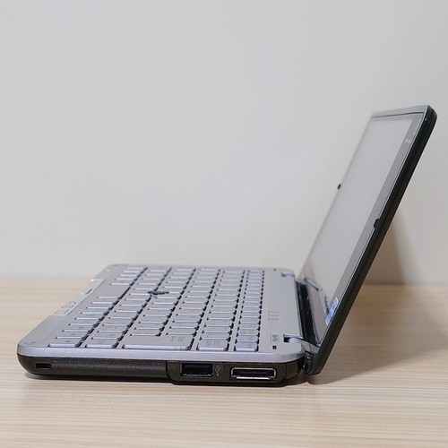 SONY VAIO VGN-P70H Type P Ultra-Portable Atom Tested Used Japan - Picture 3 of 9