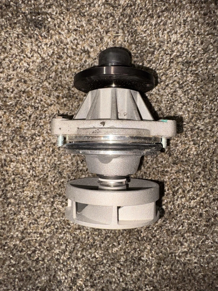 Conjunto de bomba de agua - BMW 325i 2001 - PPS-GF-MX65 Foto 2 de 2