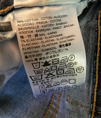 Signature by Levi Strauss & Co. Men's Straight Blue Medium Wash Denim Jeans