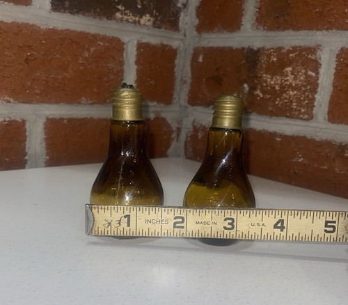 Set of 2 Amber Glass Light Bulb Bottles – 5.5” – Vintage Taiwan - Picture 6 of 11