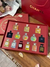 Lot of 14 Chanel Fragrance Sampler Sets for H...