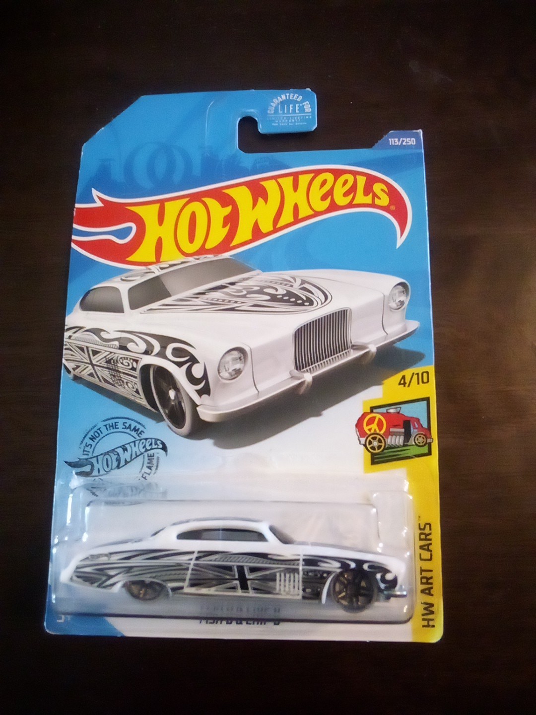 2020 Hot Wheels #113/250 HW Art Cars 4/10 FISH'D & CHIP'D White w/Gray Whls