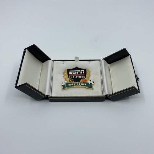 1997 ESPN The Store Opening Day Glendale Lapel Pin Pinback Badge Sports 654/1000 - Picture 2 of 3