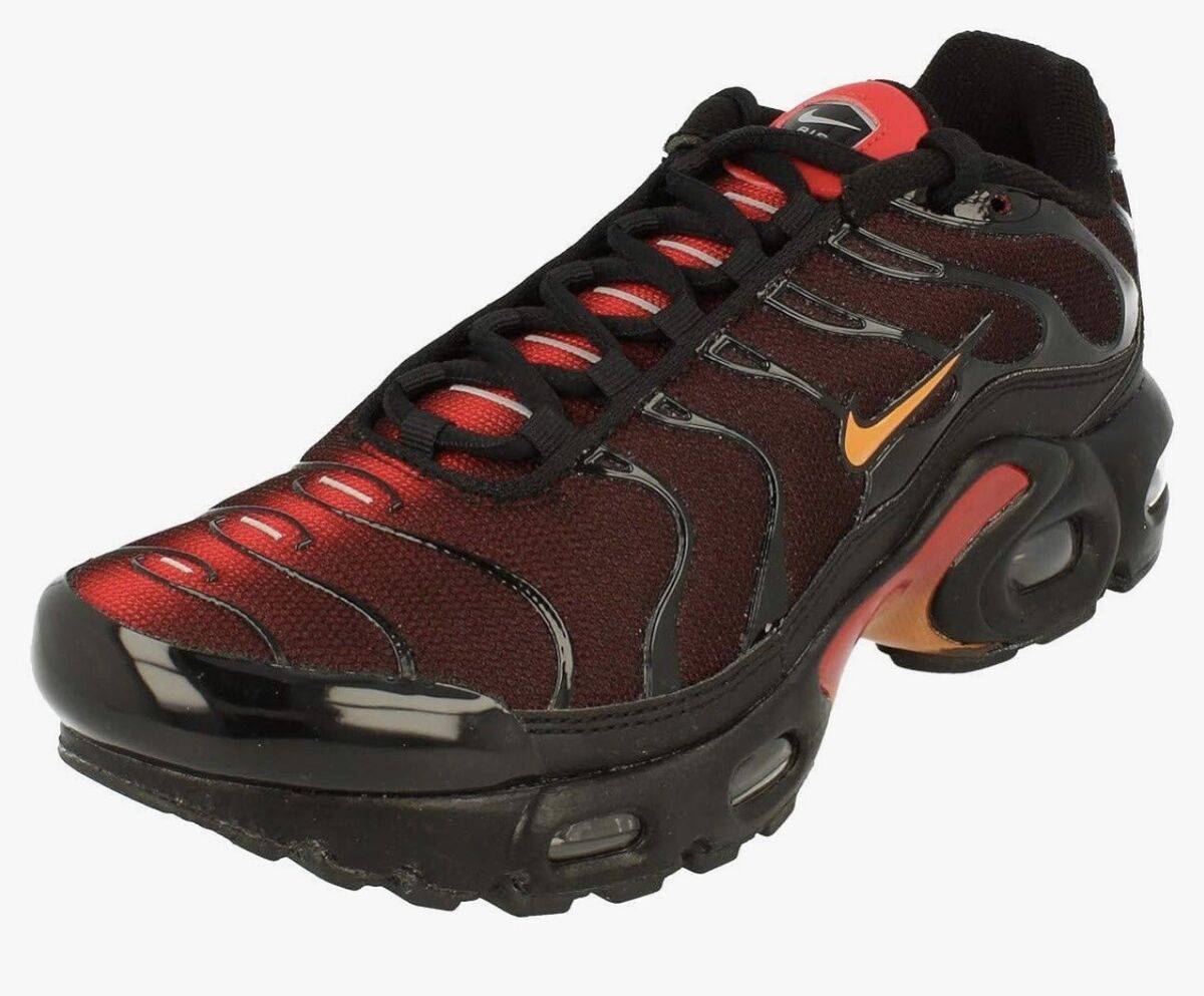 Nike Air Max Plus GS Black University Red Youth 4.5 /Women's Nike Air Max Plus GS Black University Red Youth 4.5 /Women's