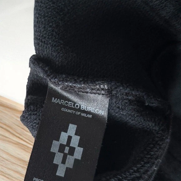 Felpa nera con cappuccio Marcelo Burlon Contea di Milano