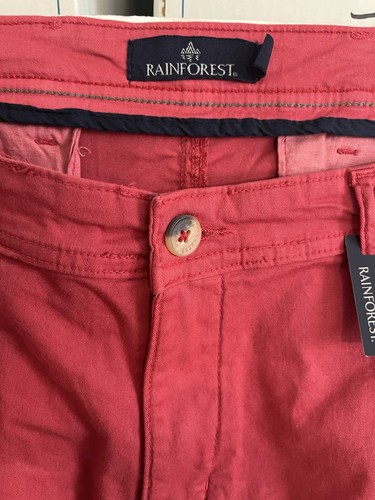 - New Red Colored Shorts Size 40 Waist 9 Inseam Stretch Chino Rainforest Brand - Picture 2 of 8